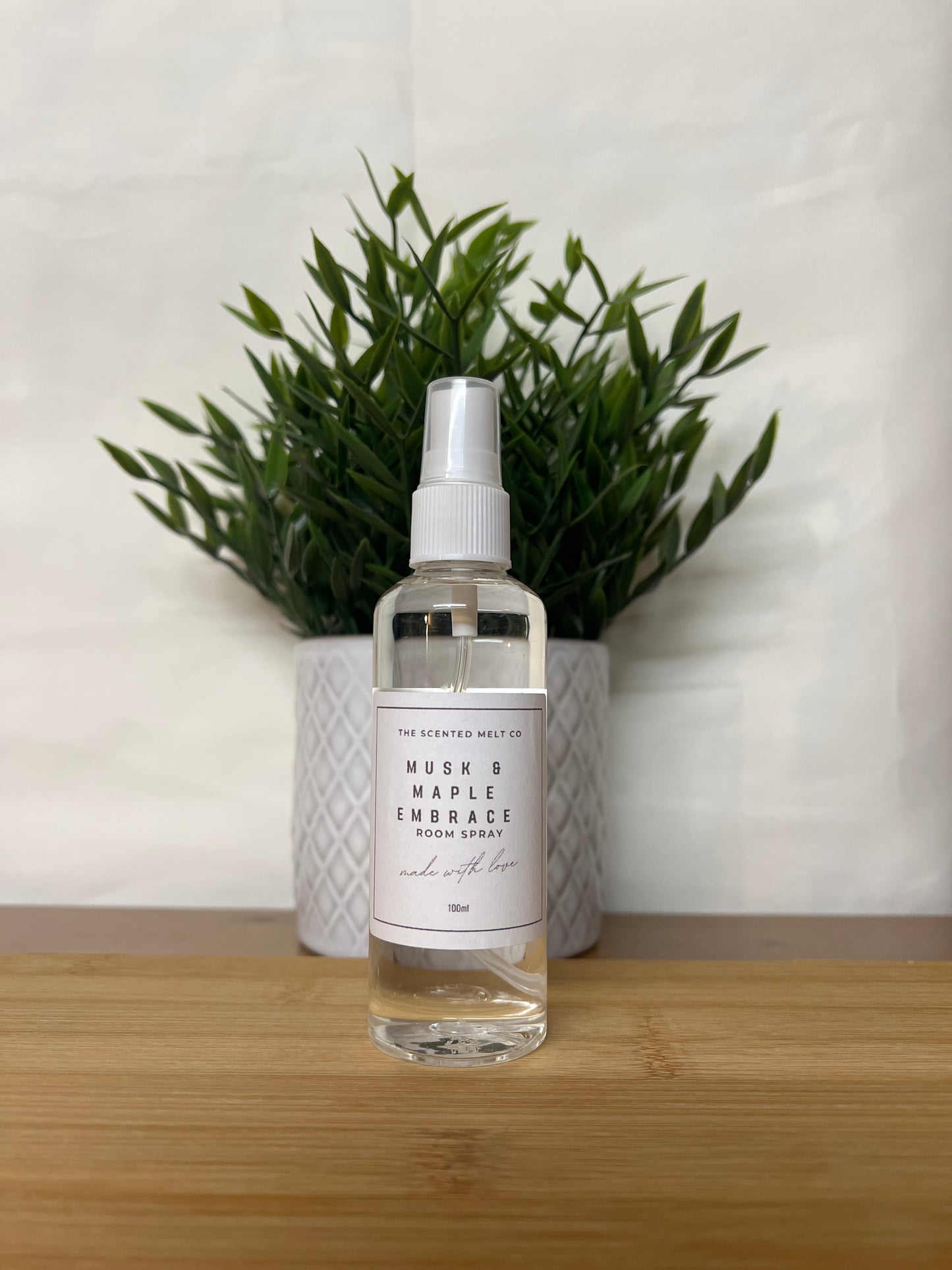 Musk and Maple Embrace Room Spray