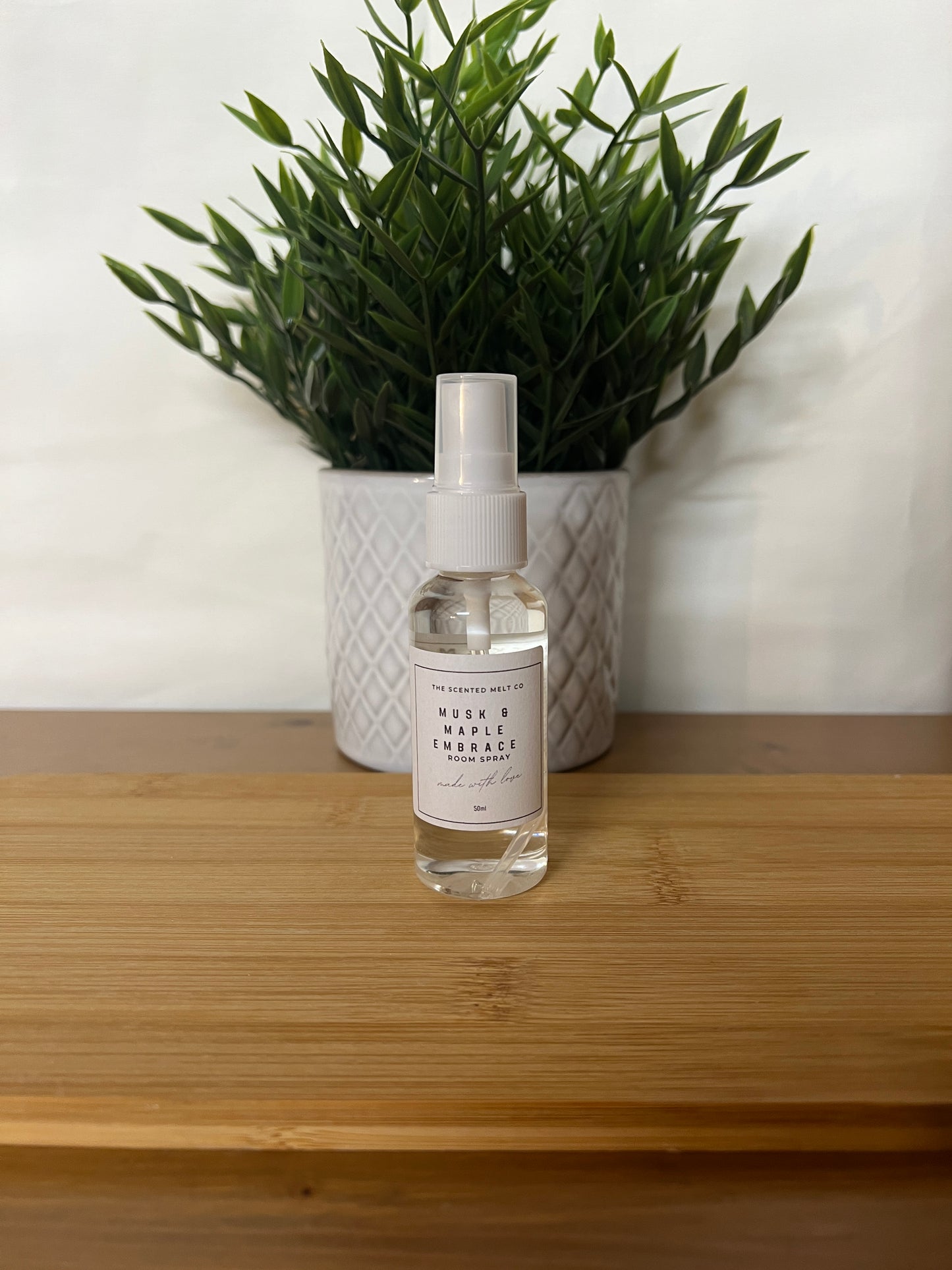Musk and Maple Embrace Room Spray